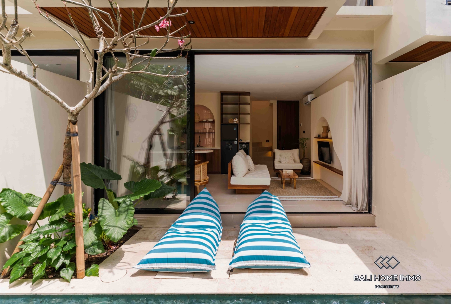 3 Bedroom Bohemian Villa For Sale in Tumbak Bayuh Pererenan view 21