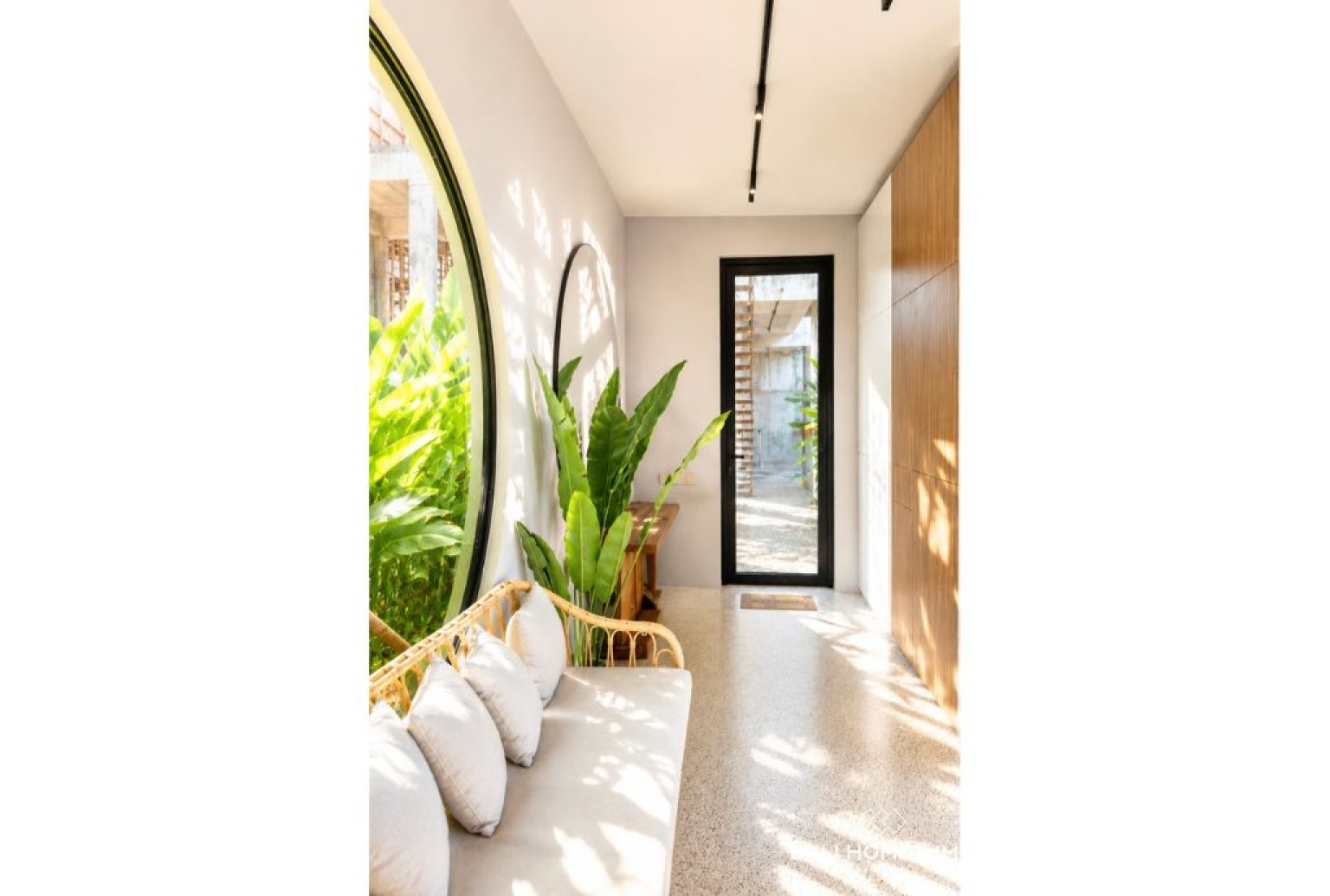 Villa de 3 chambres sur plan à vendre dans un complexe prestigieux près de la plage de Pandawa view 21