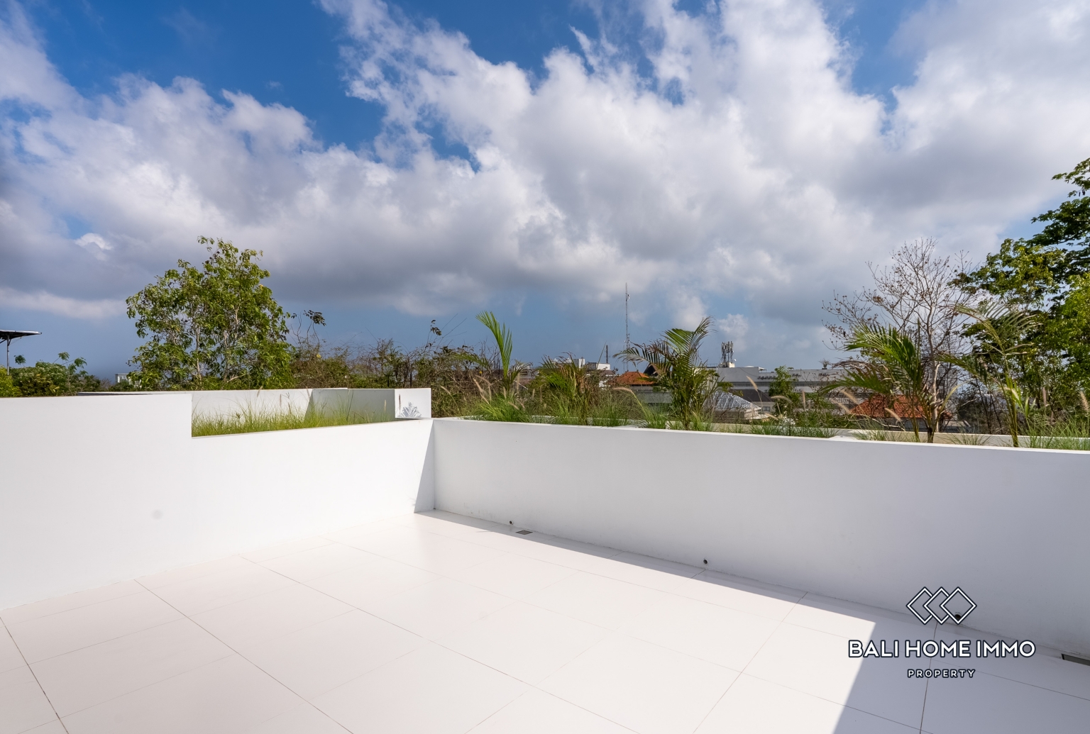 BEAUTIFUL 3 BEDROOM VILLA FOR SALE LEASEHOLD and Freehold IN UNGASAN view 22