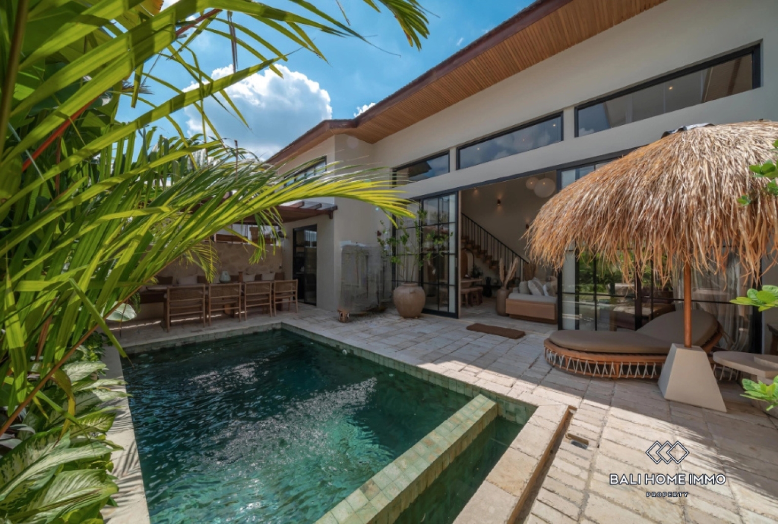 Villa de 3 chambres à coucher à vendre avec bail près de Seseh Beach Bali view 25
