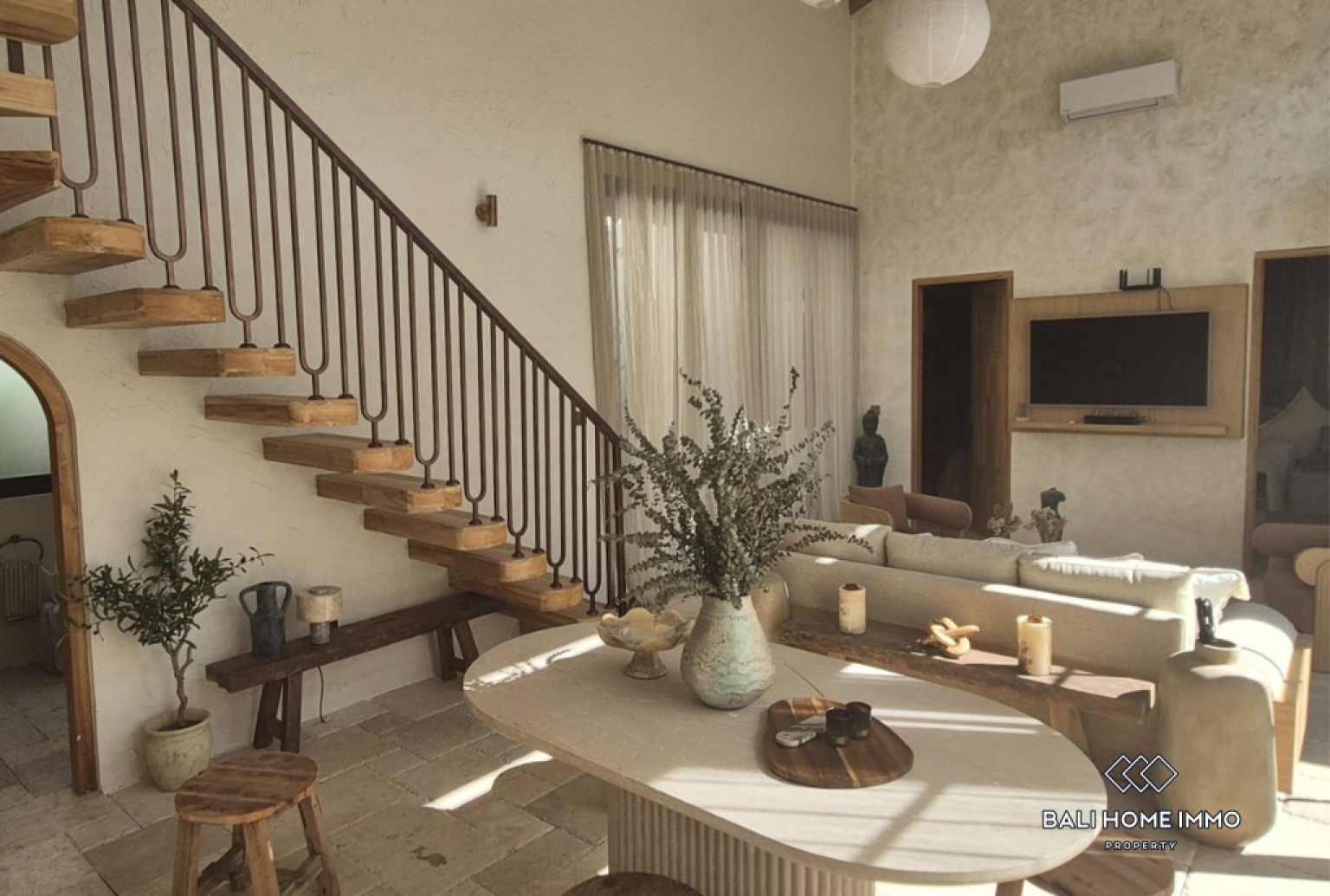 Villa de 3 chambres à coucher à vendre avec bail près de Seseh Beach Bali view 7