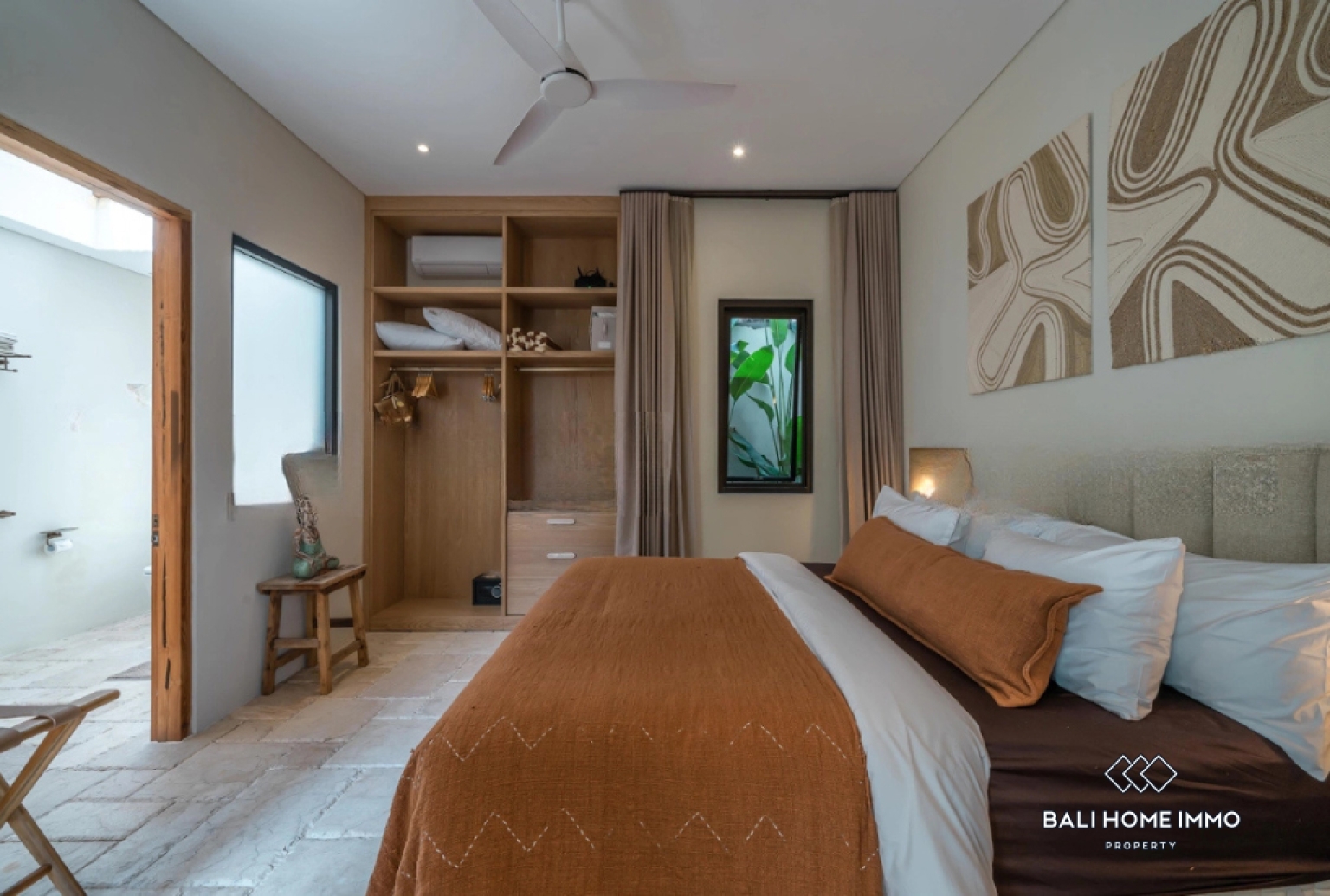Villa de 3 chambres à coucher à vendre avec bail près de Seseh Beach Bali view 14