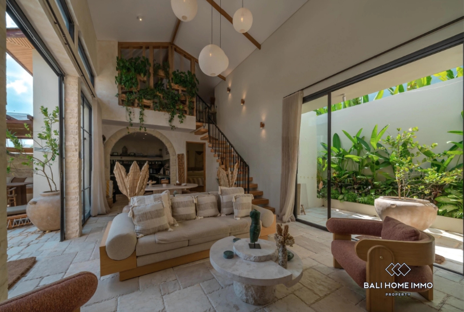 Villa de 3 chambres à coucher à vendre avec bail près de Seseh Beach Bali view 5