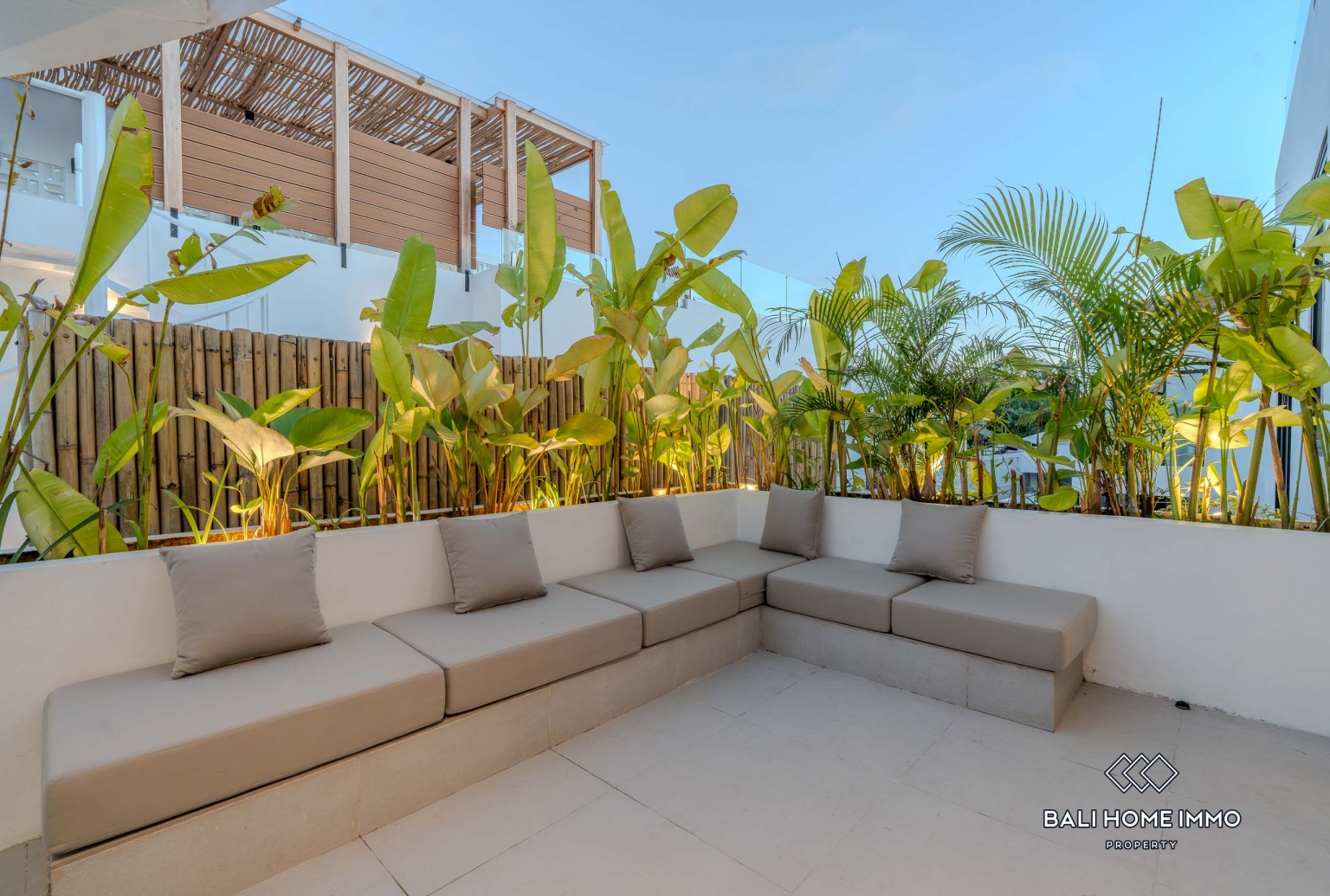 Villa moderne de 4 chambres sur plan à vendre à Umalas, Bali view 21