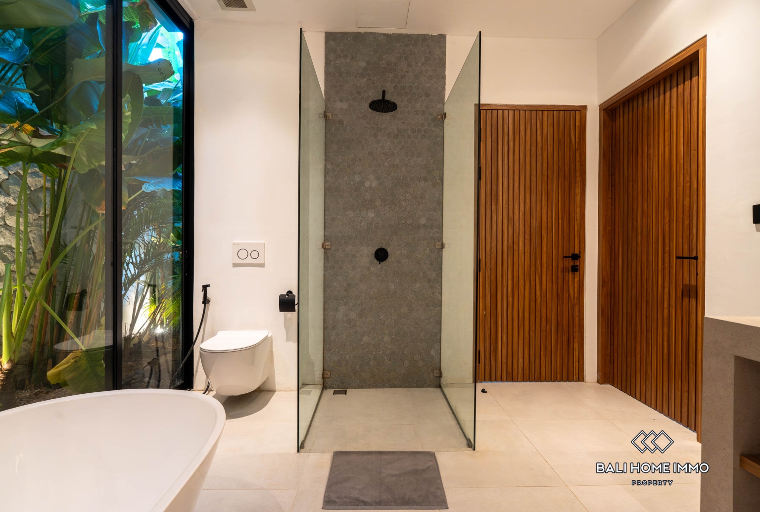 Villa moderne de 4 chambres sur plan à vendre à Umalas, Bali view 15