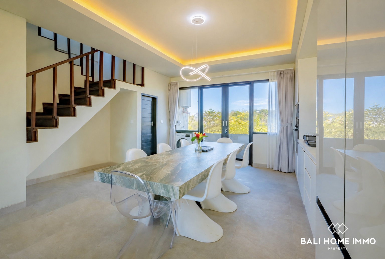 Villa de 4 chambres avec vue sur l'océan, à vendre à Ungasan view 11