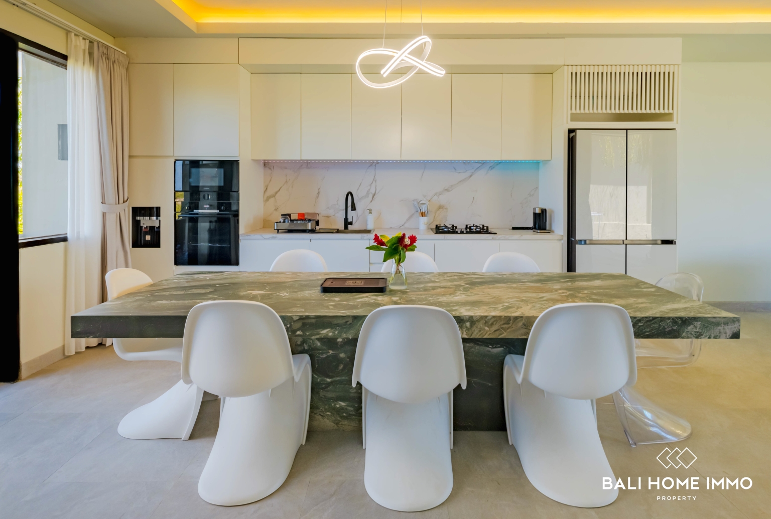 Villa de 4 chambres avec vue sur l'océan, à vendre à Ungasan view 9