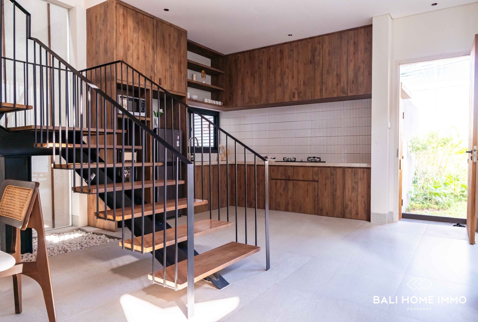 Villa baru dengan 4 kamar untuk dijual dan disewa di Seminyak. view 10