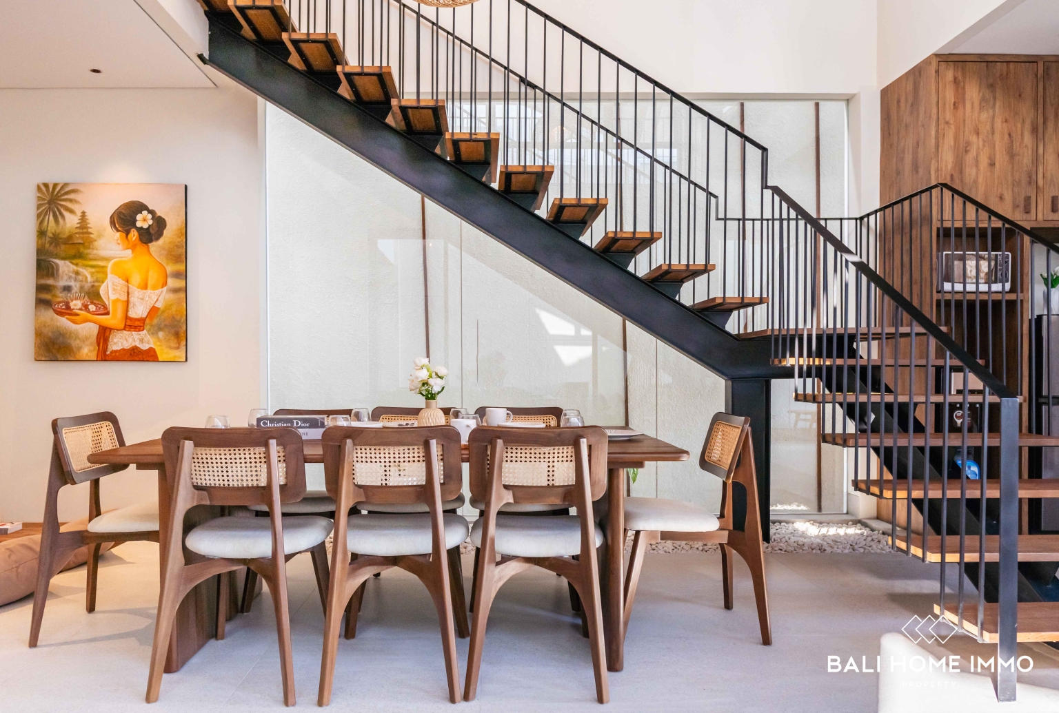 Villa baru dengan 4 kamar untuk dijual dan disewa di Seminyak. view 8