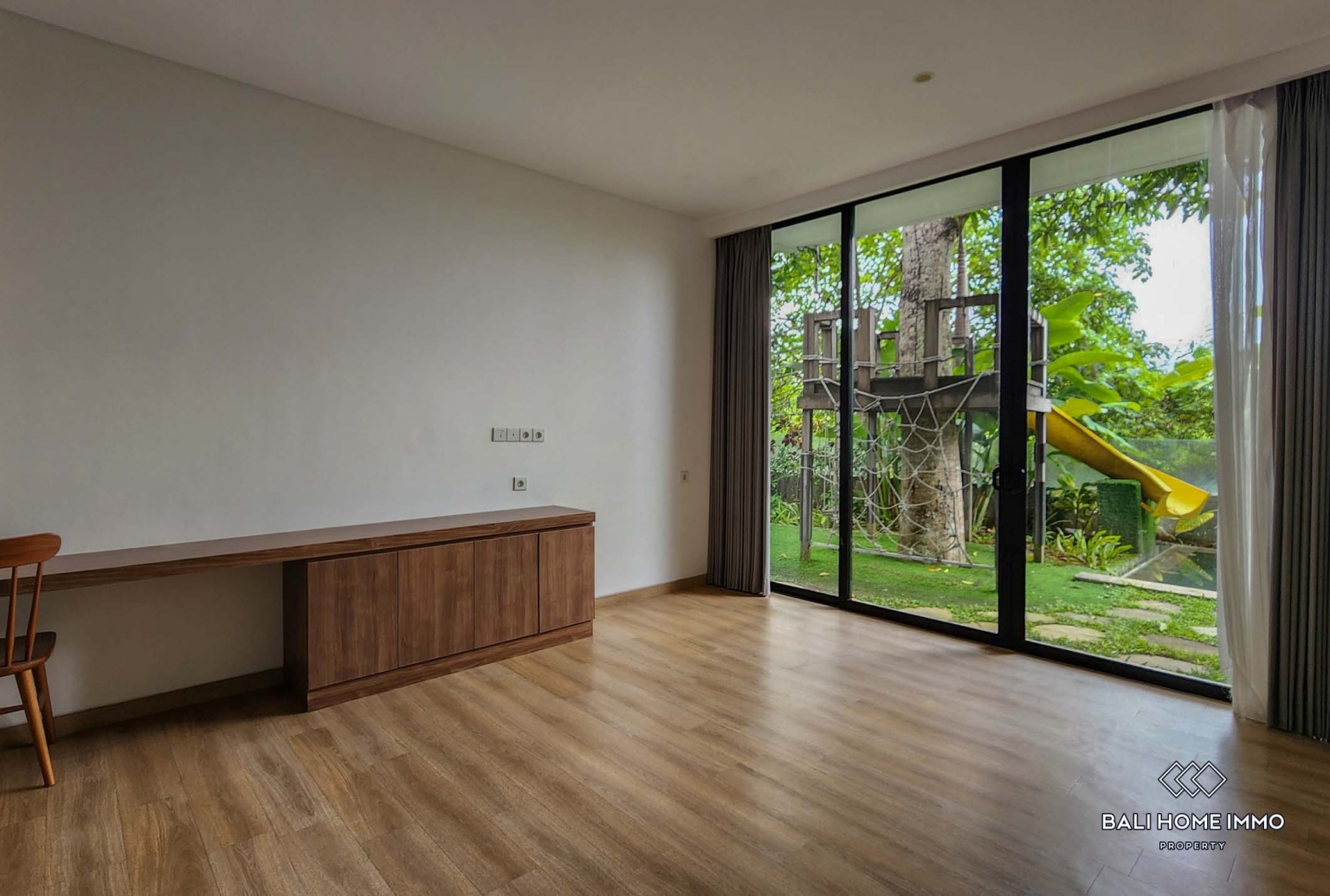 Off-plan Beautiful 4 Bedrooms Family villa inside a complex for sale in Bali, Sanur view 14