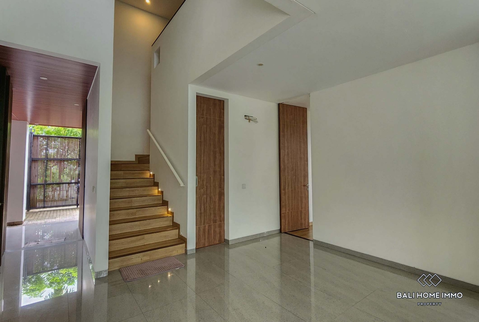 Off-plan Beautiful 4 Bedrooms Family villa inside a complex for sale in Bali, Sanur view 6