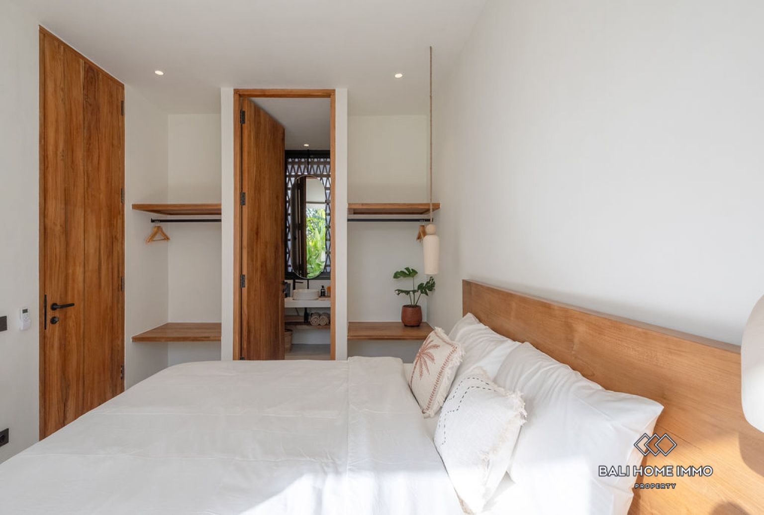 Off-plan Vila Minimalis Japandi 2 Kamar Dijual di Pererenan view 16