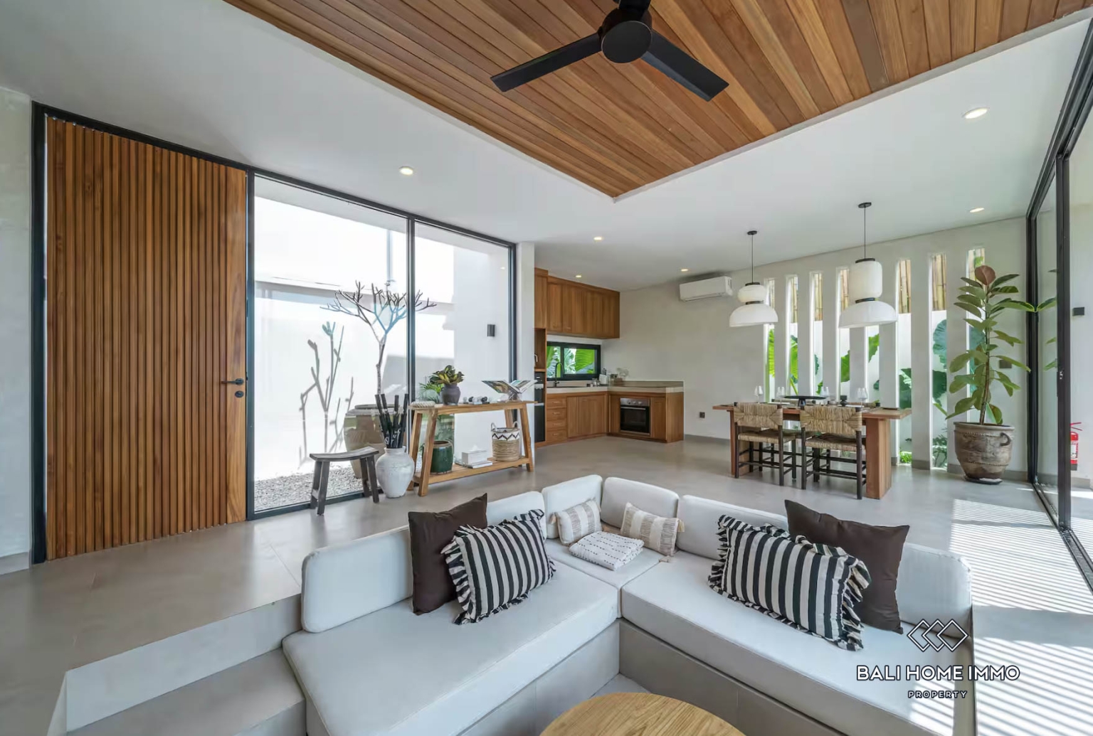 Vila Tropis 2 Kamar Tidur Off Plan Dijual di Bingin view 4