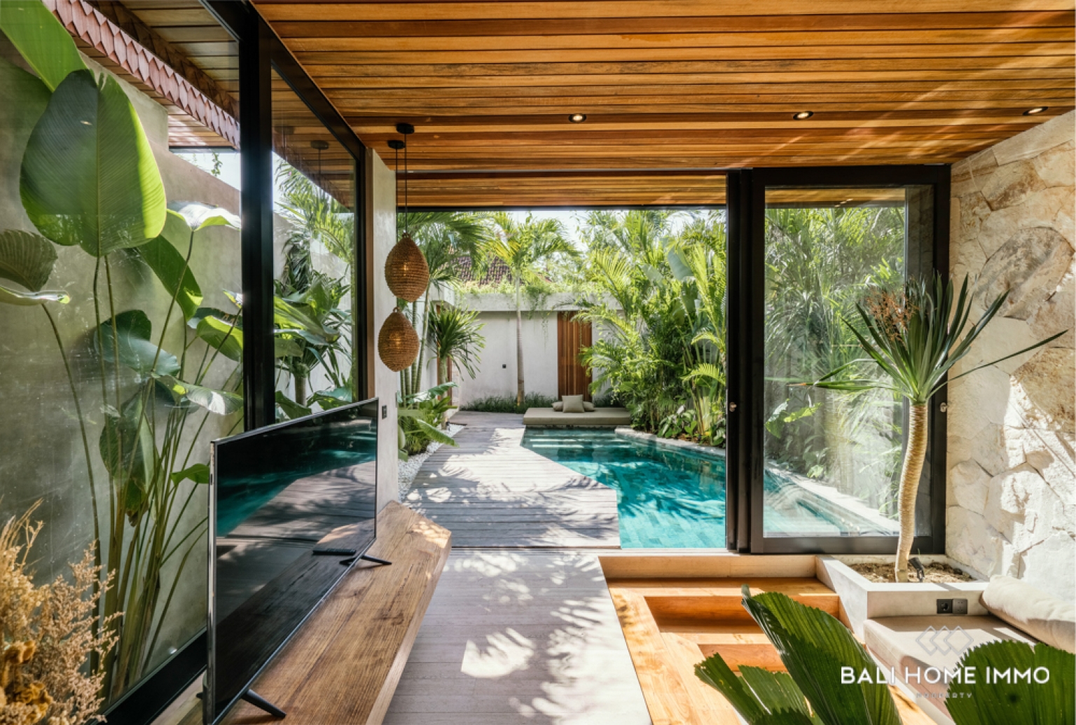 OFF PLAN TROPICAL MODERN 1 BEDROOM TURNKEY VILLA FOR SALE LEASEHOL IN BINGIN view 4