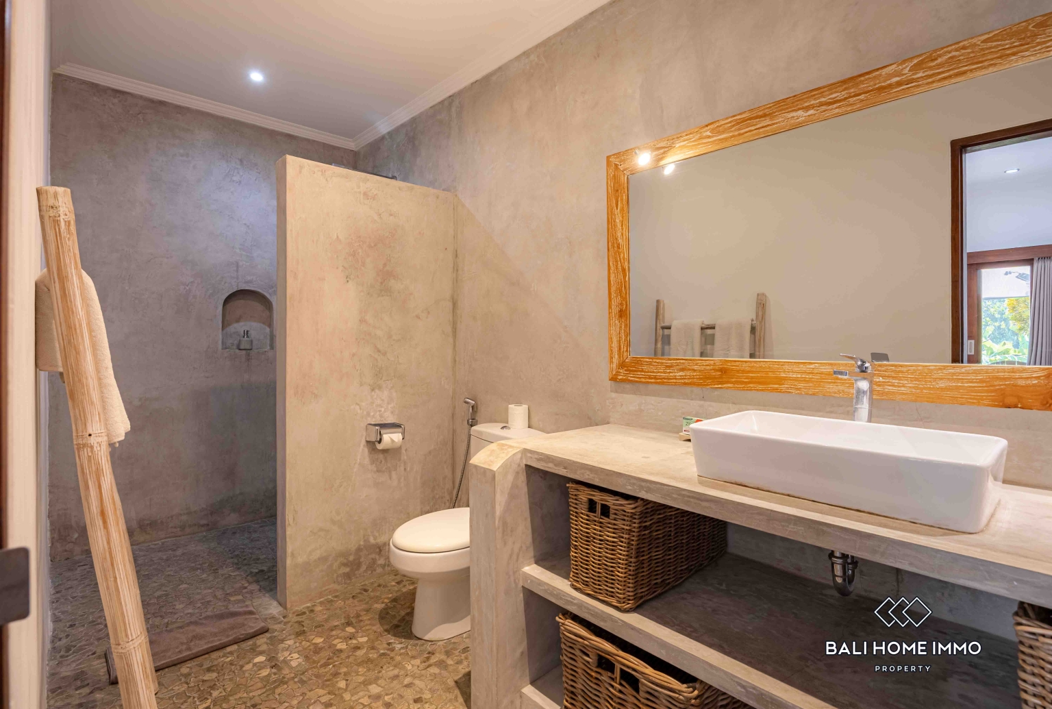 Peaceful 3 Bedroom Leasehold Villa with Rice Field Views in Babakan, Canggu view 17