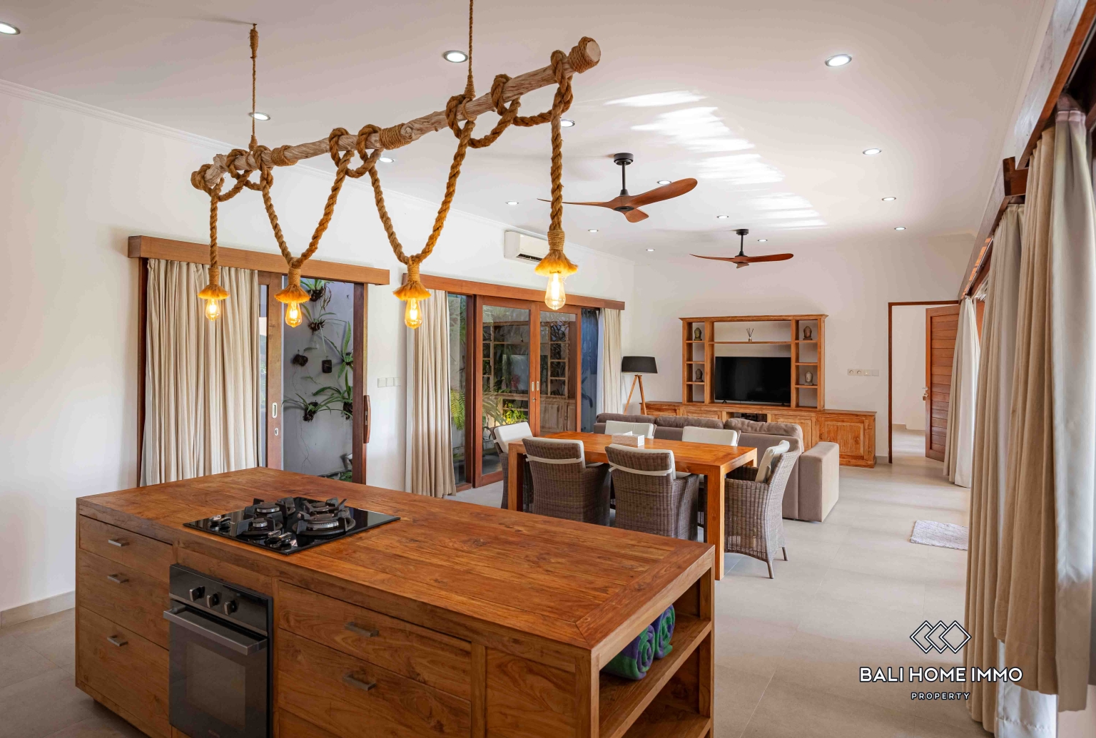 Peaceful 3 Bedroom Leasehold Villa with Rice Field Views in Babakan, Canggu view 7