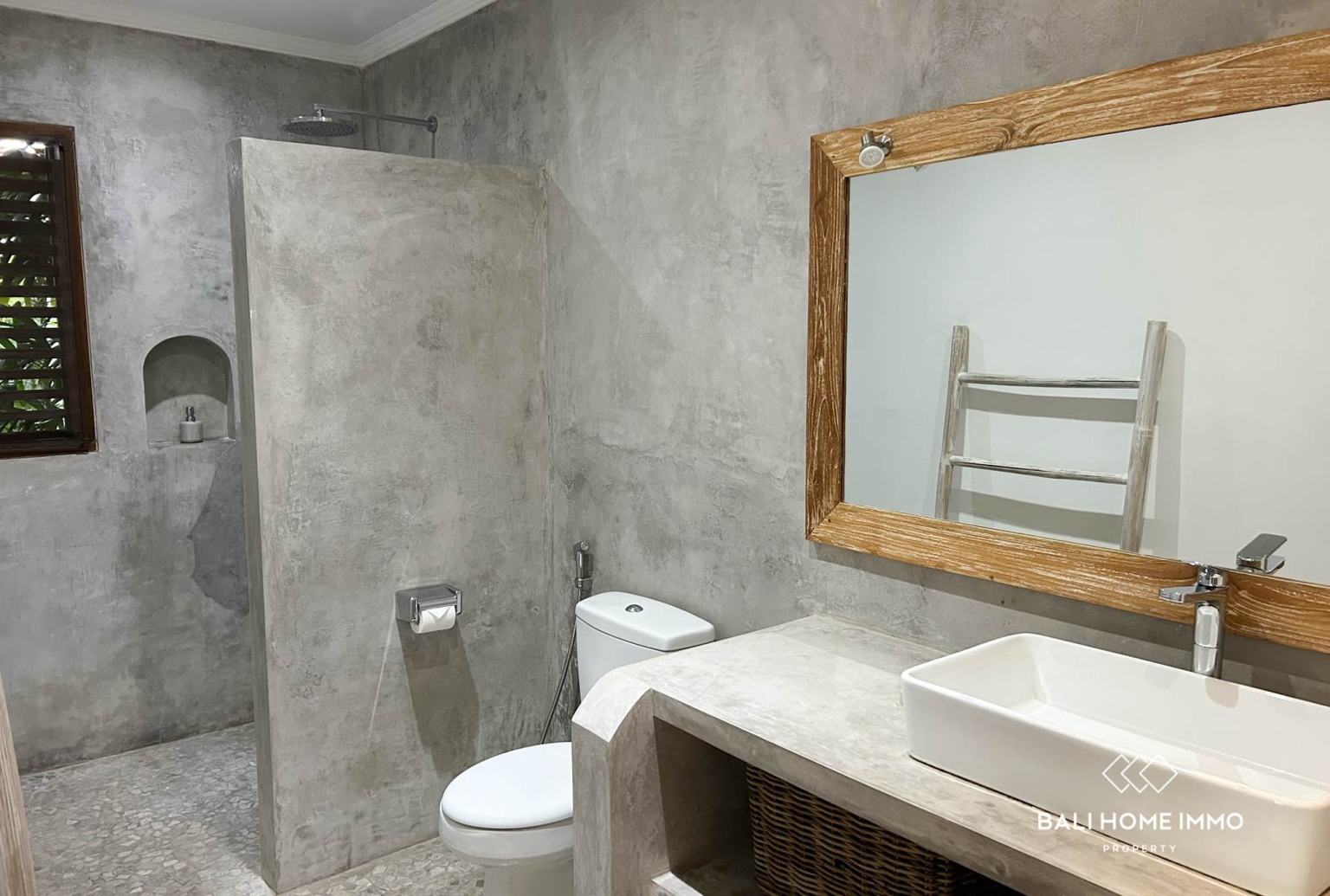 Peaceful 3 Bedroom Leasehold Villa with Rice Field Views in Babakan, Canggu view 6