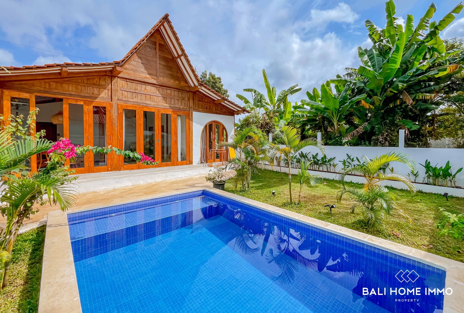 PEACEFUL 3 BEDROOMS VILLA FOR MONTHLY RENTAL IN PANDAWA view 2