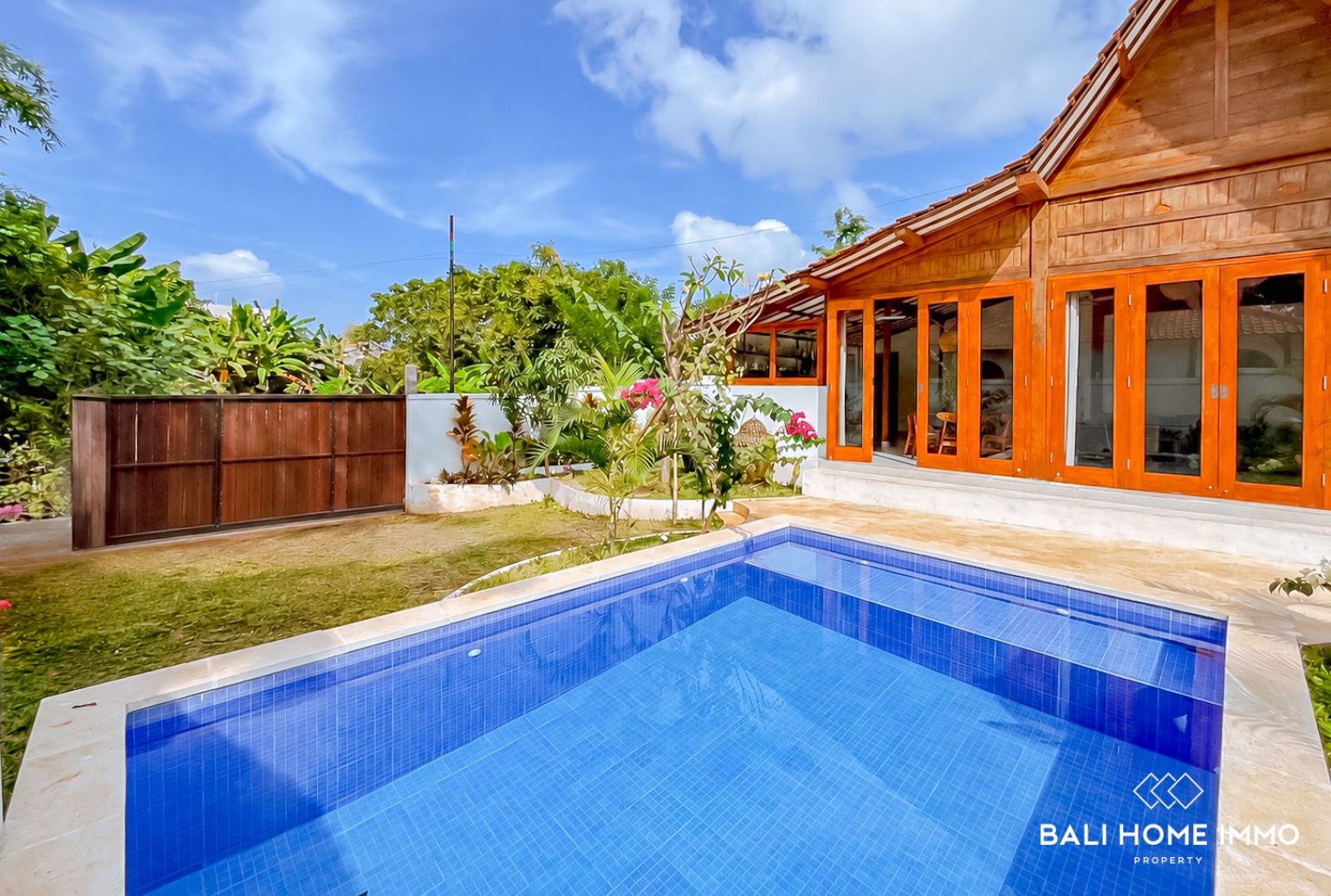 PEACEFUL 3 BEDROOMS VILLA FOR MONTHLY RENTAL IN PANDAWA view 3