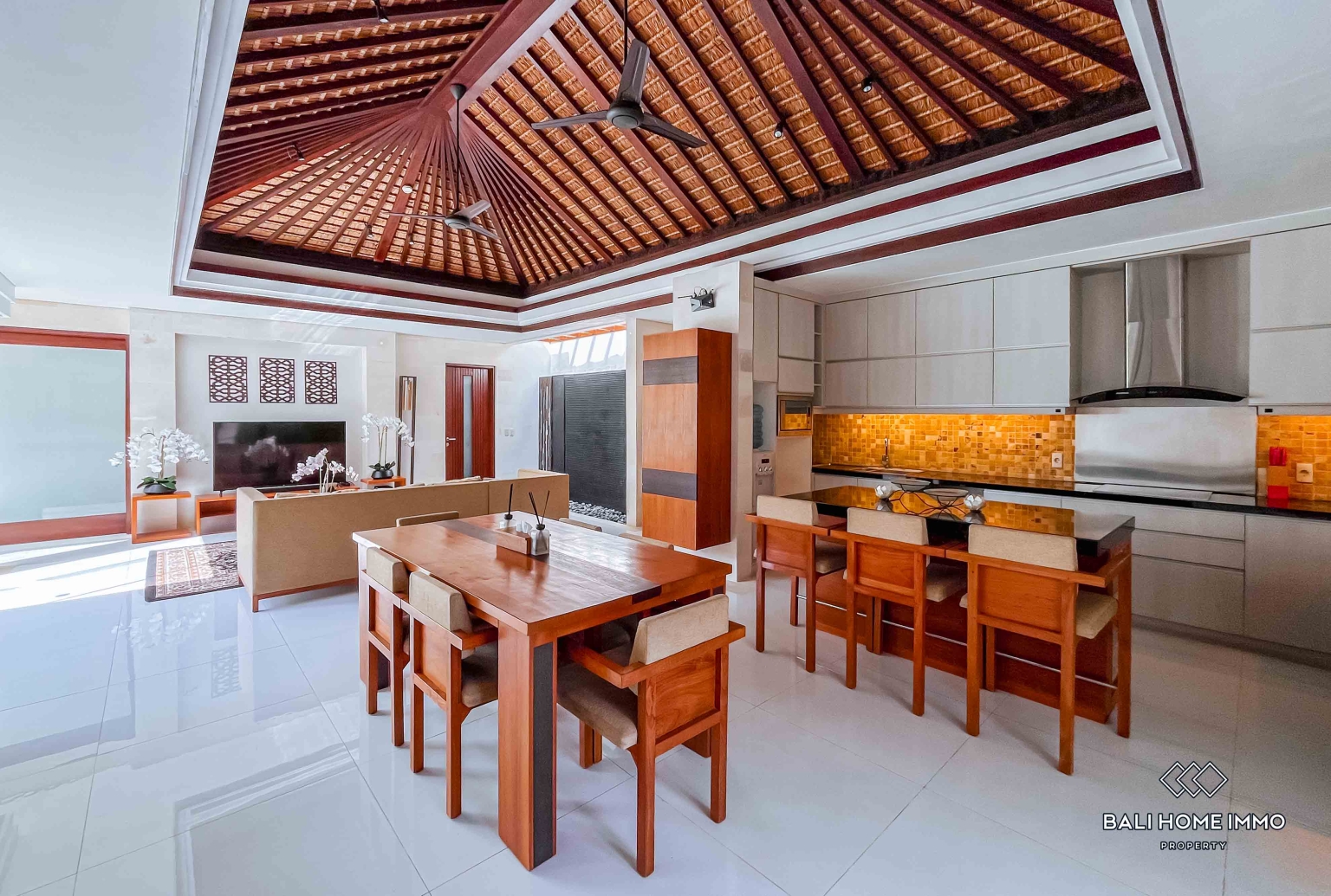 Villa paisible de 3 chambres à louer à l'année à Jimbaran view 8