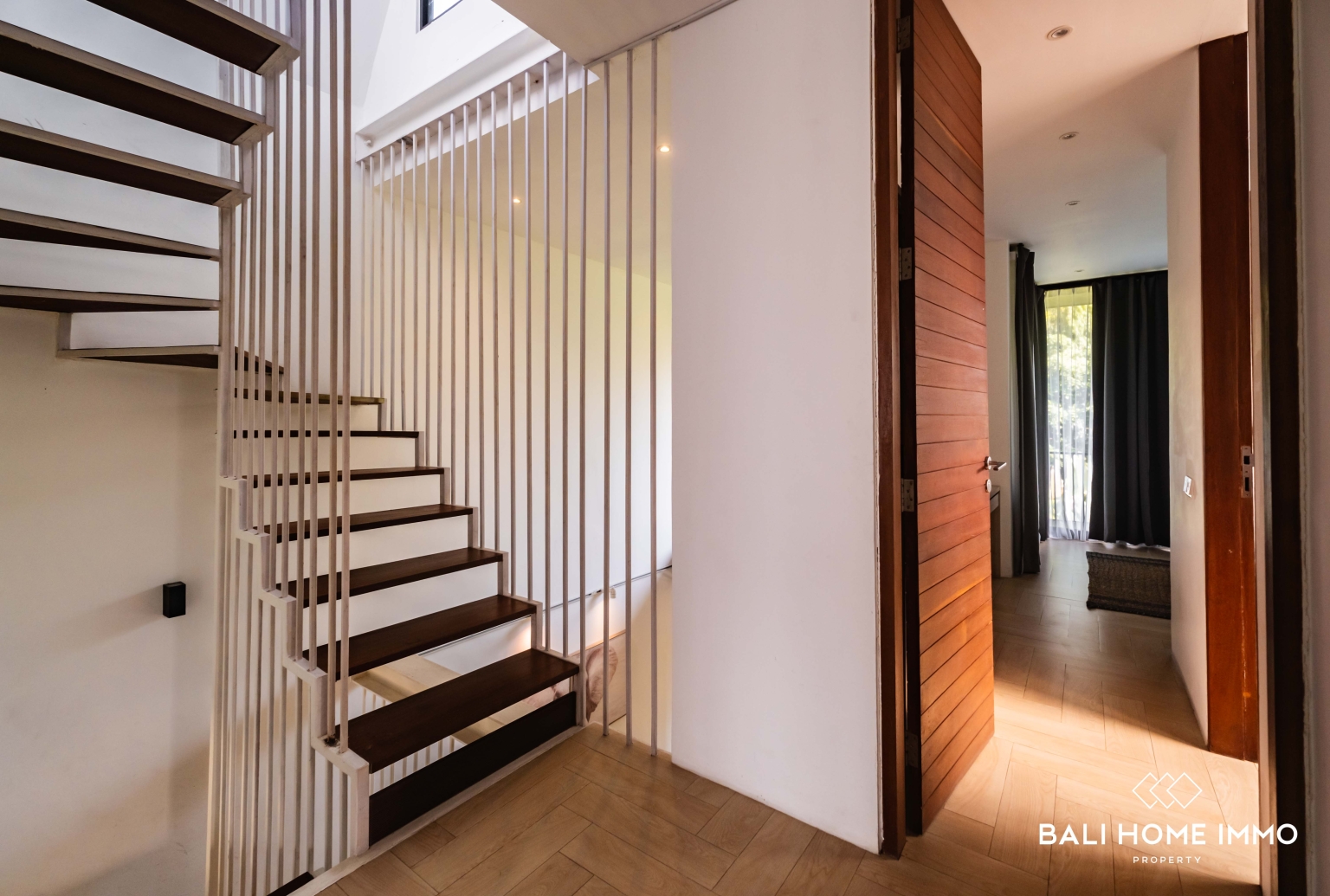 Peaceful 4 Bedroom Villa for Freehold Sale in Berawa Bali view 11