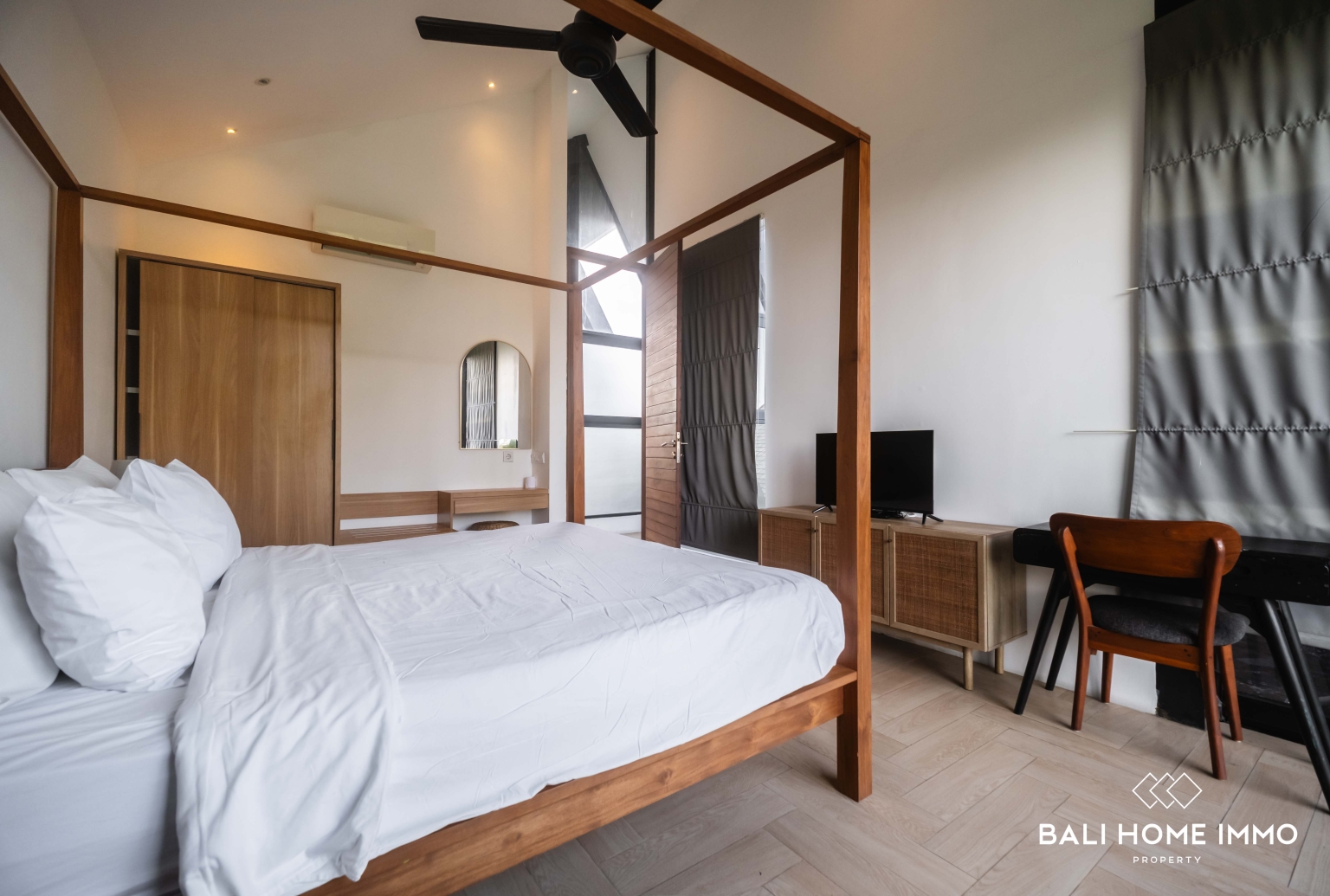 Peaceful 4 Bedroom Villa for Freehold Sale in Berawa Bali view 15