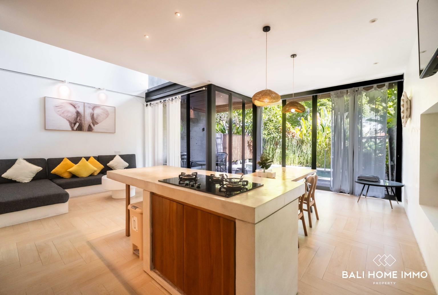 Peaceful 4 Bedroom Villa for Freehold Sale in Berawa Bali view 10