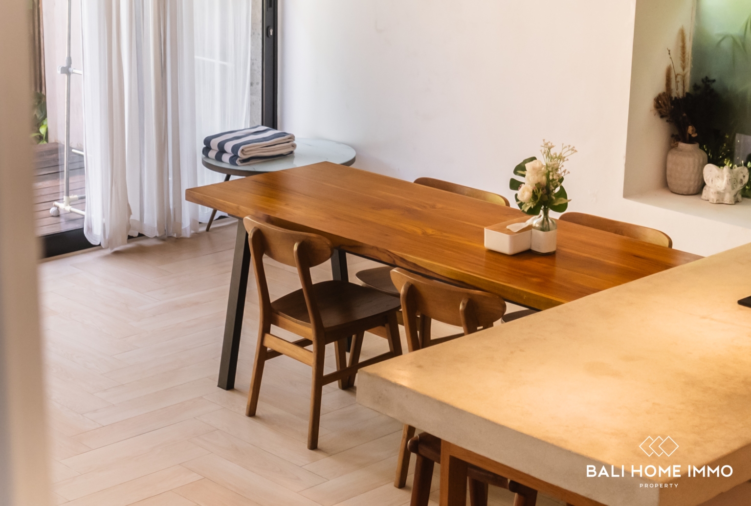 Peaceful 4 Bedroom Villa for Freehold Sale in Berawa Bali view 8