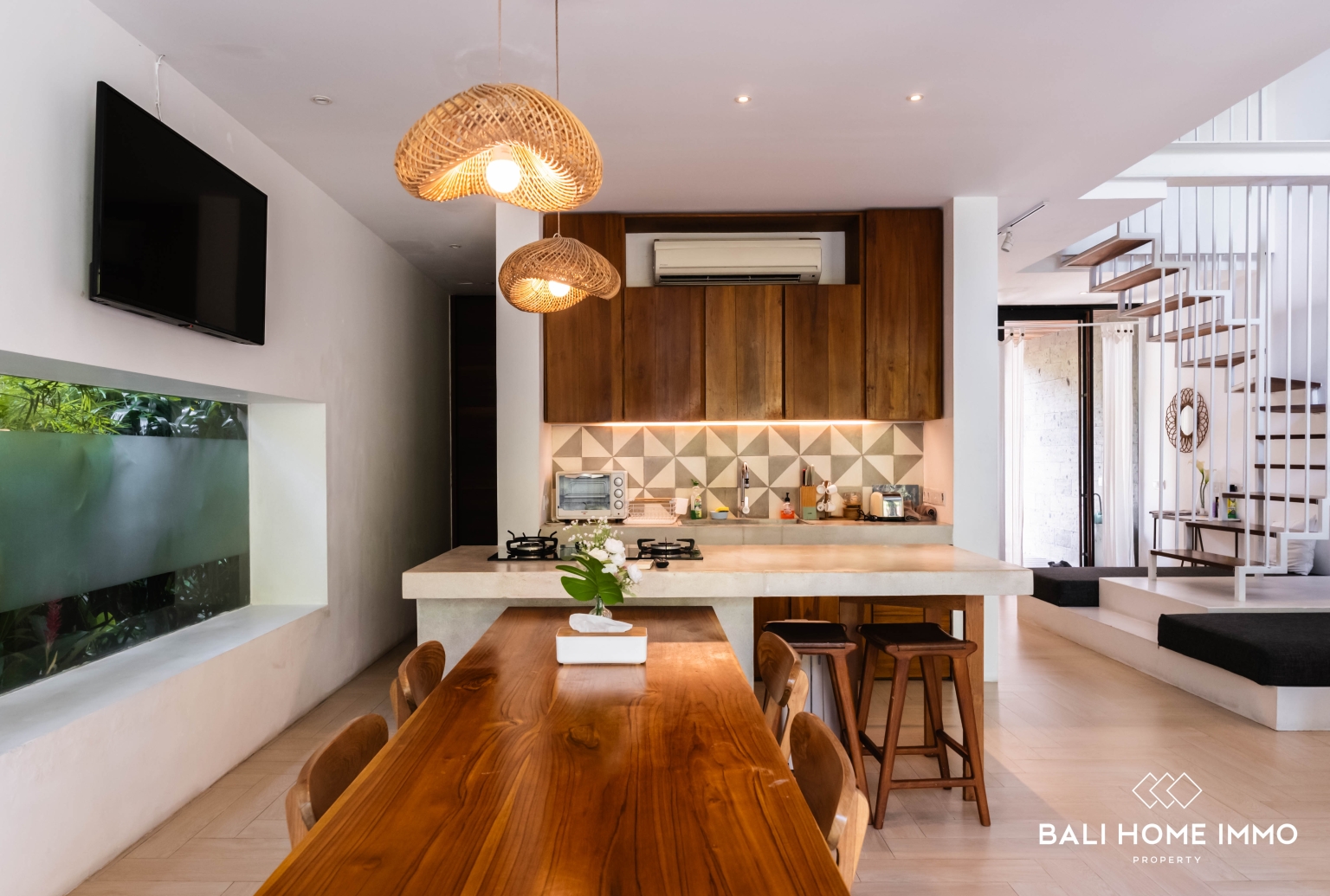 Peaceful 4 Bedroom Villa for Freehold Sale in Berawa Bali view 9
