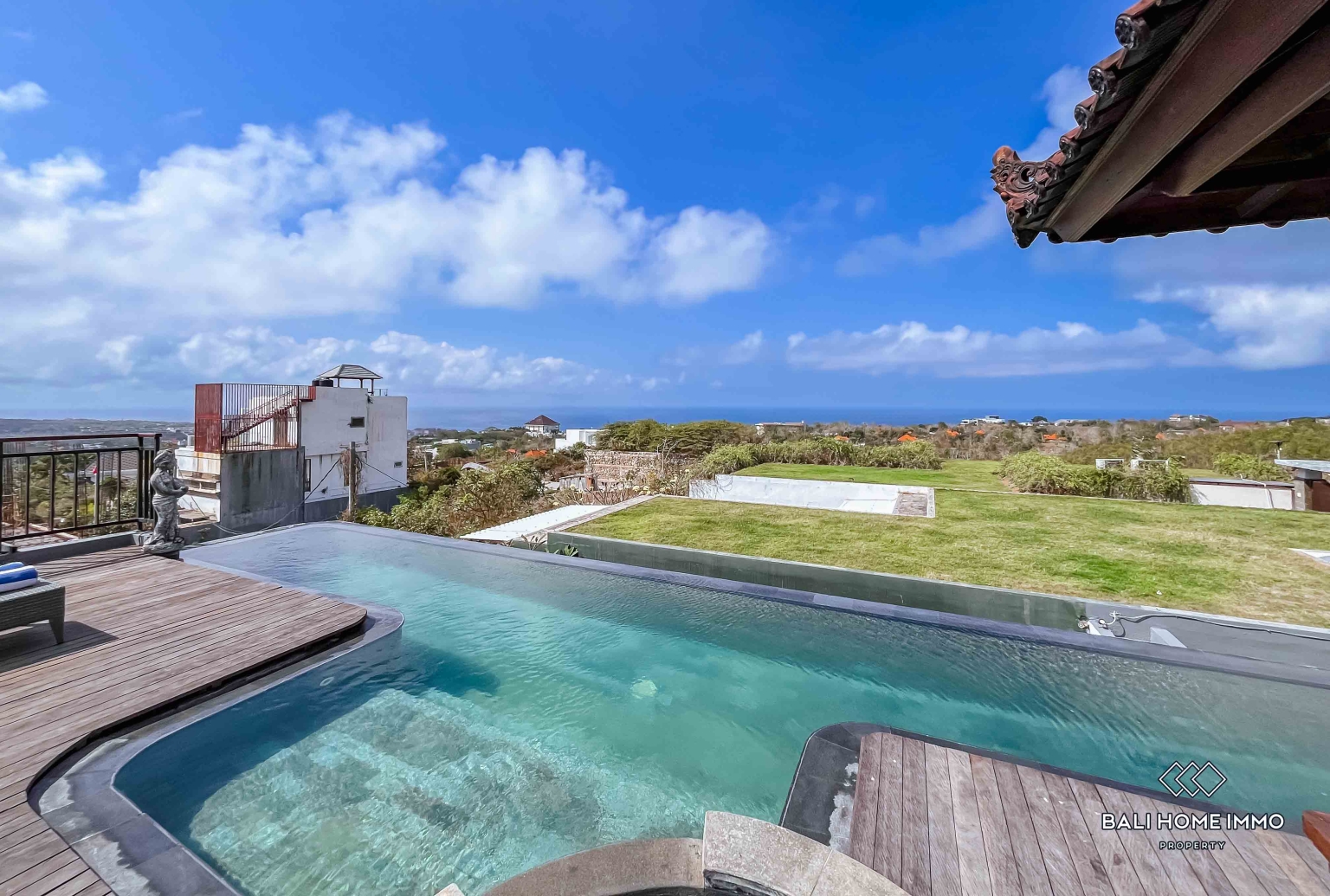 PEACEFUL OCEAN VIEW 2 BEDROOMS VILLA FOR YEARLY AND MONTHLY IN BALI - UNGASAN view 3