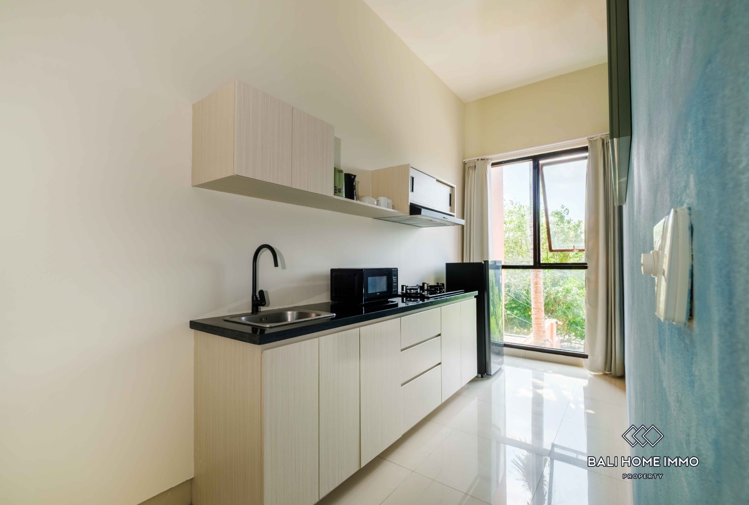 Apartemen 1 Kamar Tidur dengan Pemandangan Kolam Renang Disewakan Tahunan di Seminyak yang Damai view 8