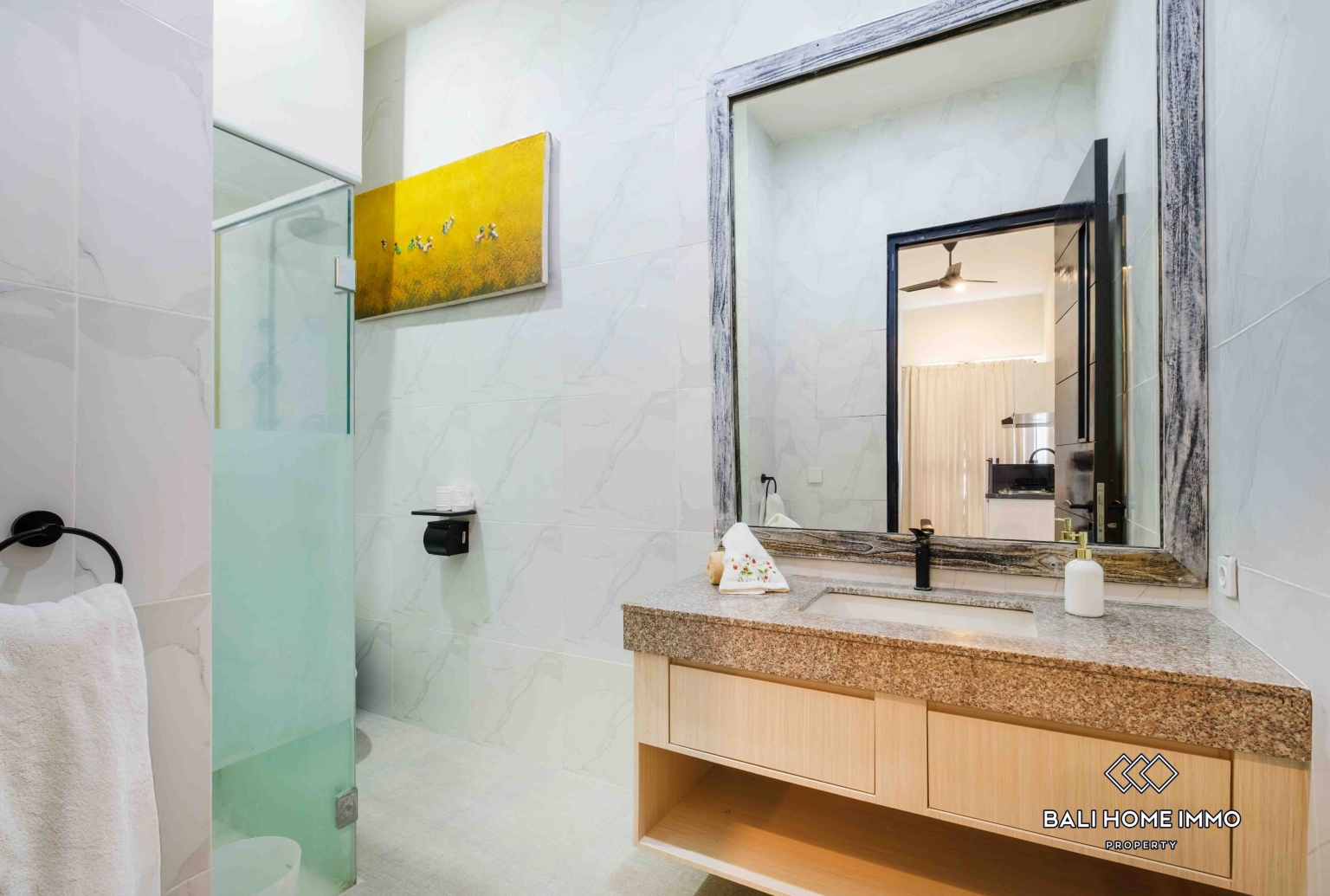 Apartemen 1 Kamar Tidur dengan Pemandangan Kolam Renang Disewakan Tahunan di Seminyak yang Damai view 14