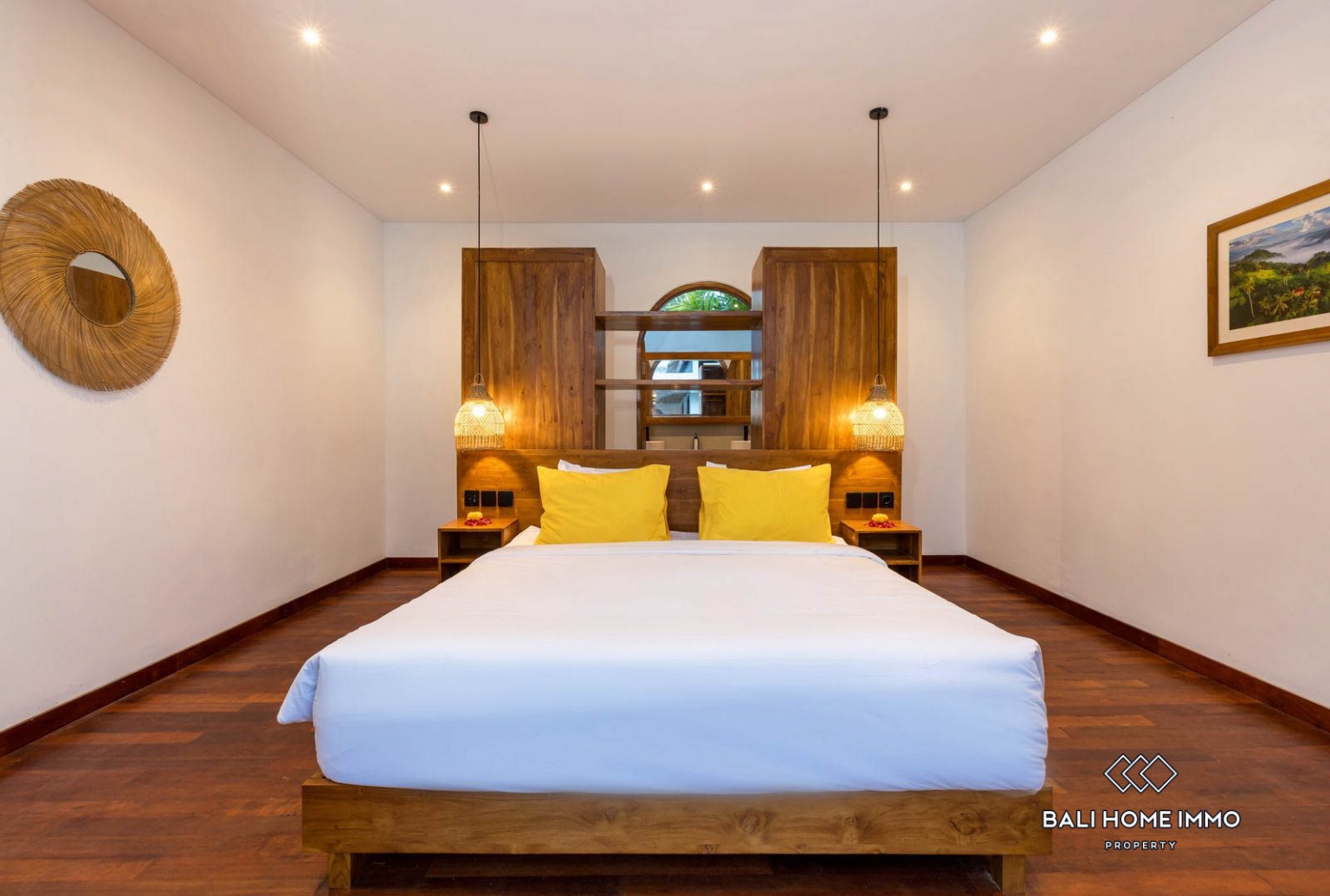 Prestigious 3-Bedroom Modern Tropical Villa For Sale in Pejeng Kawan view 6