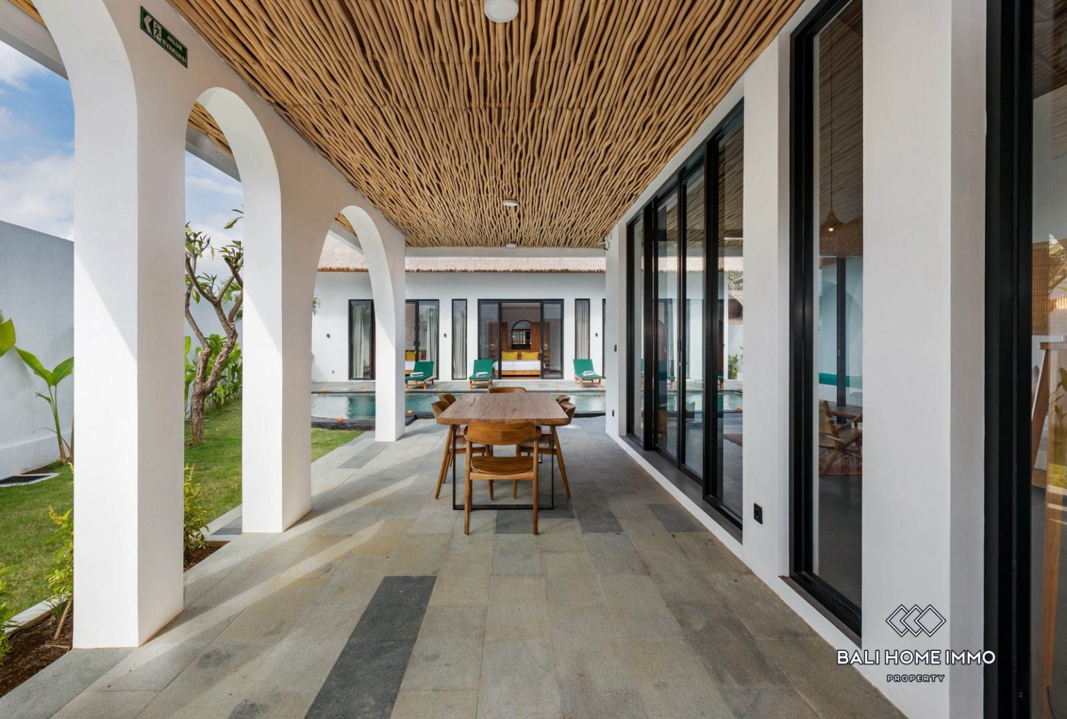 Prestigious 3-Bedroom Modern Tropical Villa For Sale in Pejeng Kawan view 3
