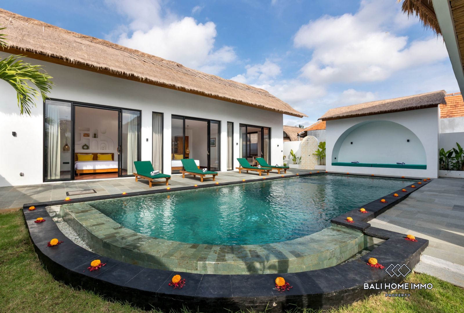 Prestigious 3-Bedroom Modern Tropical Villa For Sale in Pejeng Kawan view 2
