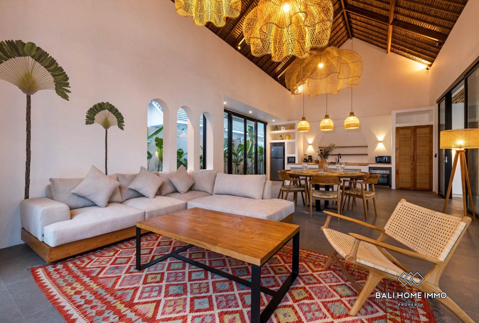 Prestigious 3-Bedroom Modern Tropical Villa For Sale in Pejeng Kawan view 4
