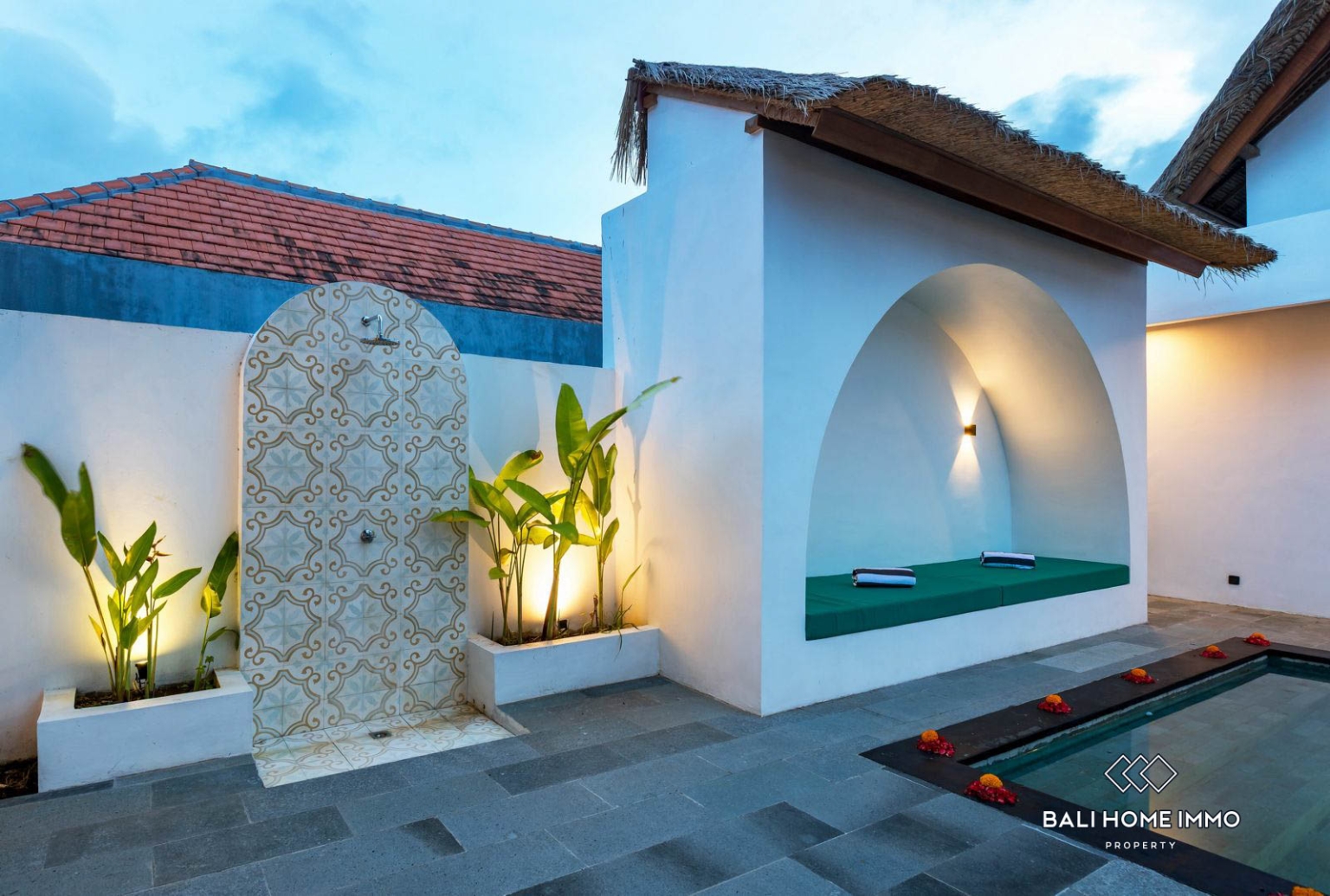 Prestigious 3-Bedroom Modern Tropical Villa For Sale in Pejeng Kawan view 16
