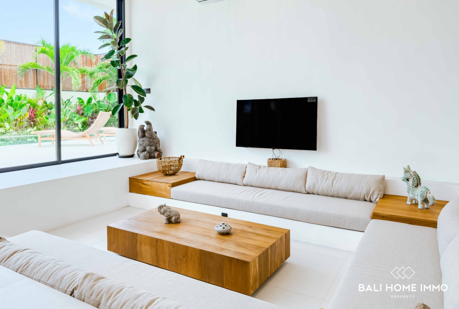 VILLA MEWAH BARU DENGAN 3 KAMAR TIDUR DAN PEMANDANGAN LAUT UNTUK DIJUAL DI NYANG NYANG view 5