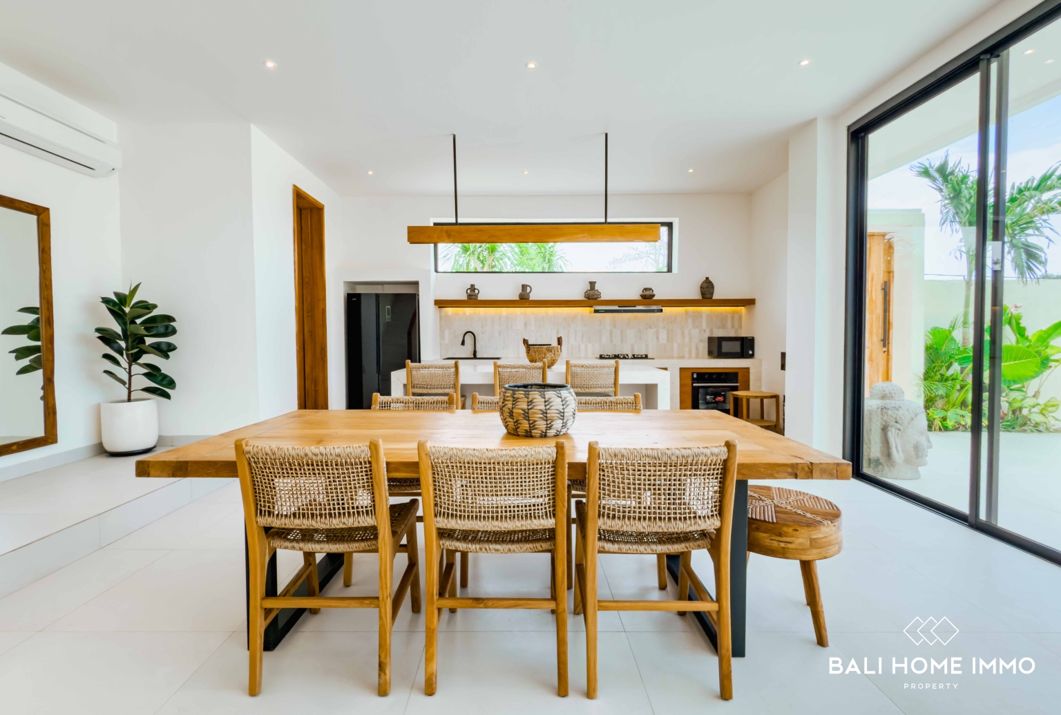 VILLA MEWAH BARU DENGAN 3 KAMAR TIDUR DAN PEMANDANGAN LAUT UNTUK DIJUAL DI NYANG NYANG view 7