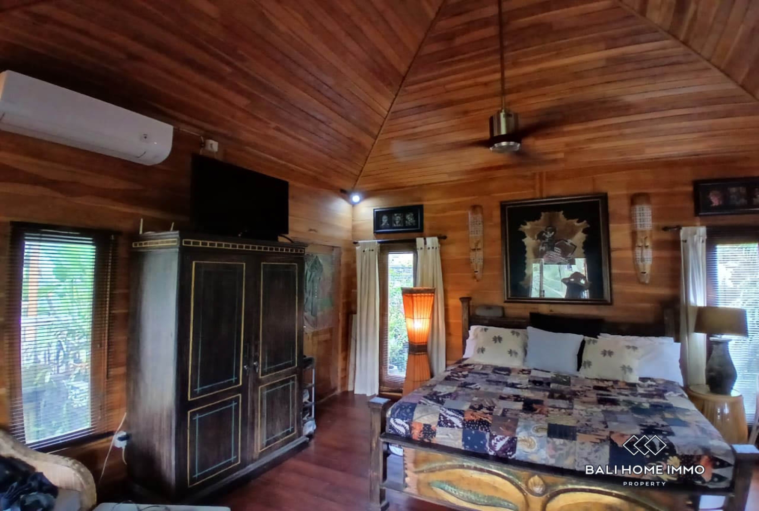 Prime 1500 m² Land with Charming Wooden Joglo  for sale in Bukian, Payangan view 9