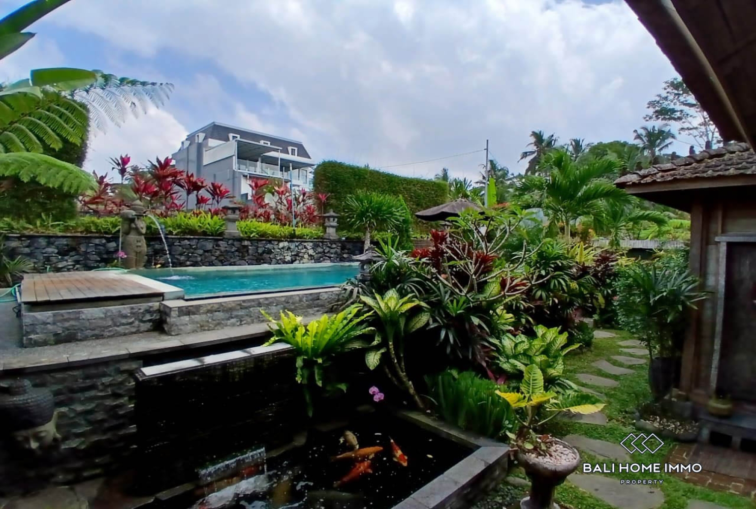 Prime 1500 m² Land with Charming Wooden Joglo  for sale in Bukian, Payangan view 15