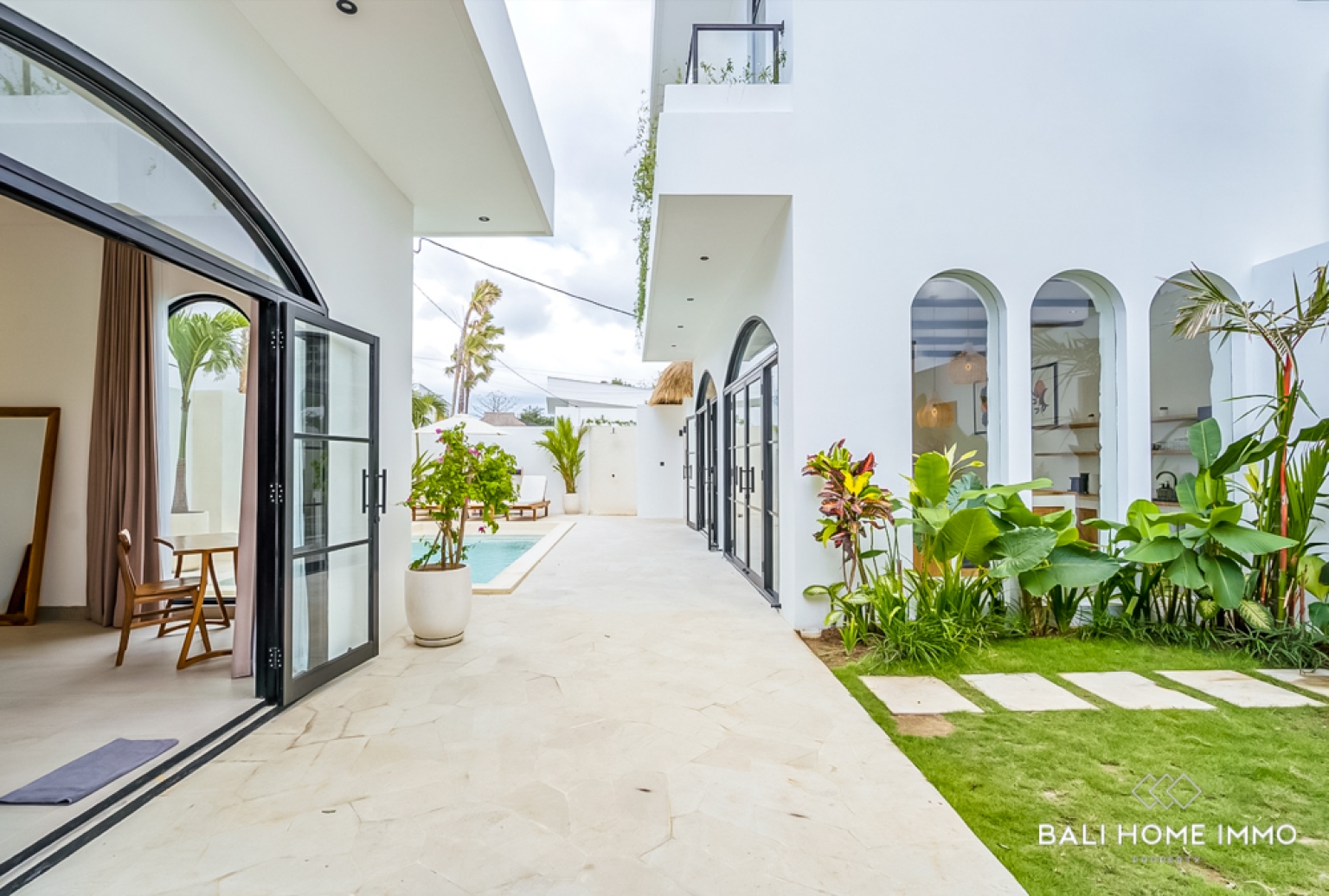 Villa raffinée de 2 chambres à vendre en bail emphytéotique à Bingin view 17