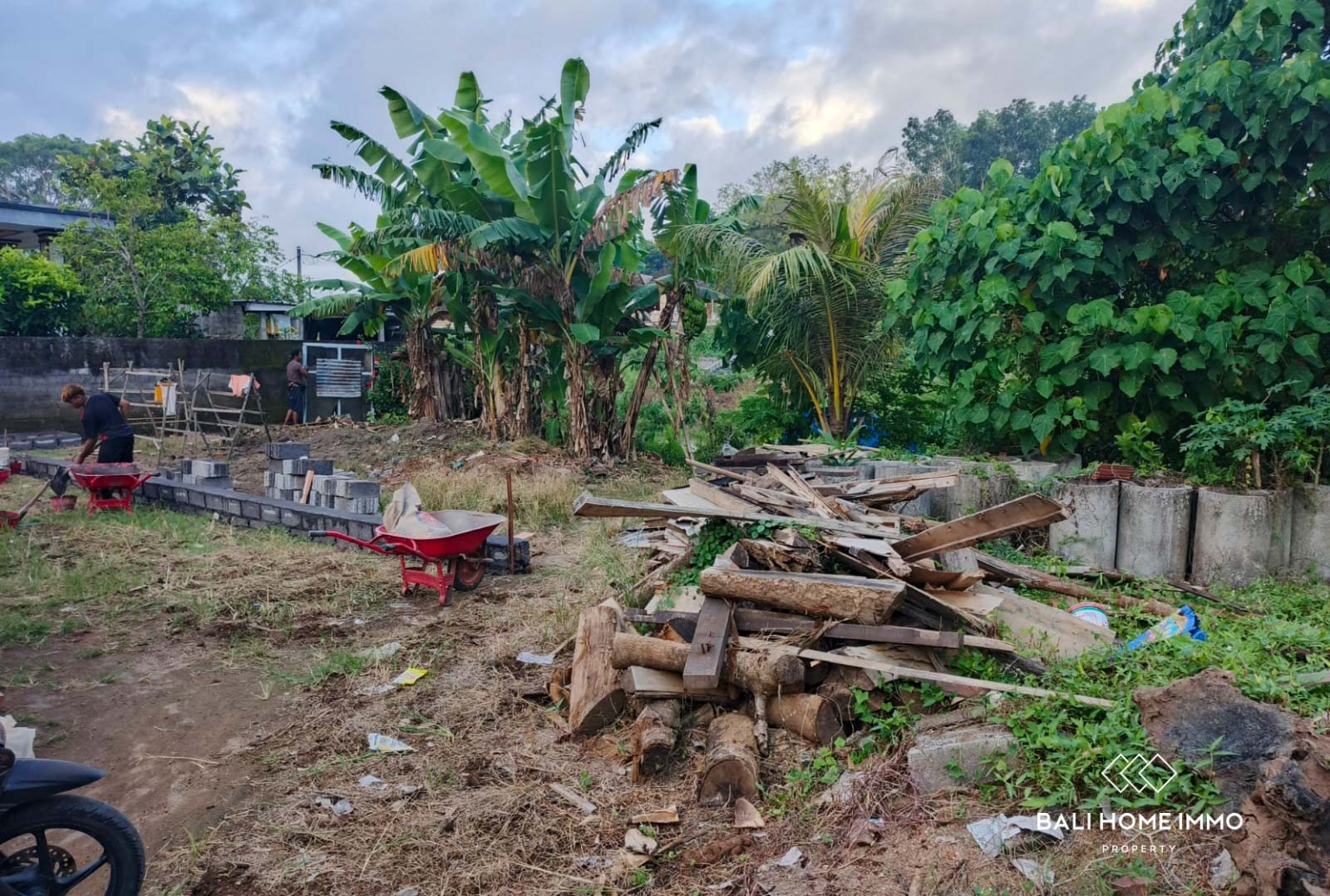 Residential Side 1050 m² Land for Leasehold Sale in Tabanan Bali view 2