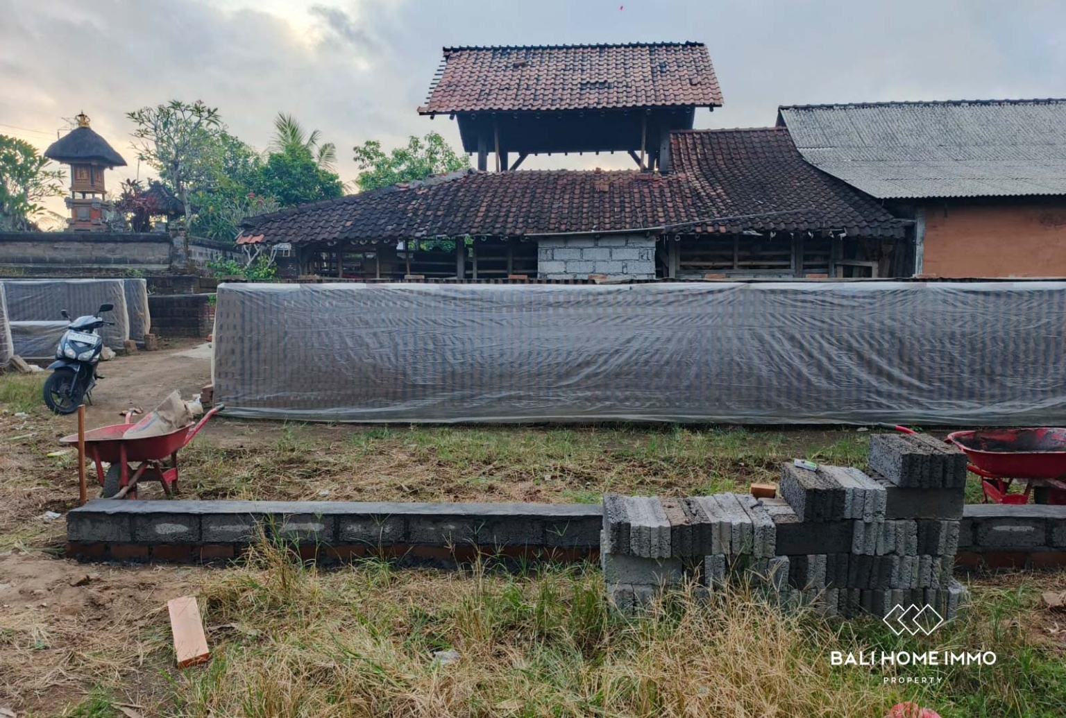 Residential Side 1050 m² Land for Leasehold Sale in Tabanan Bali view 5