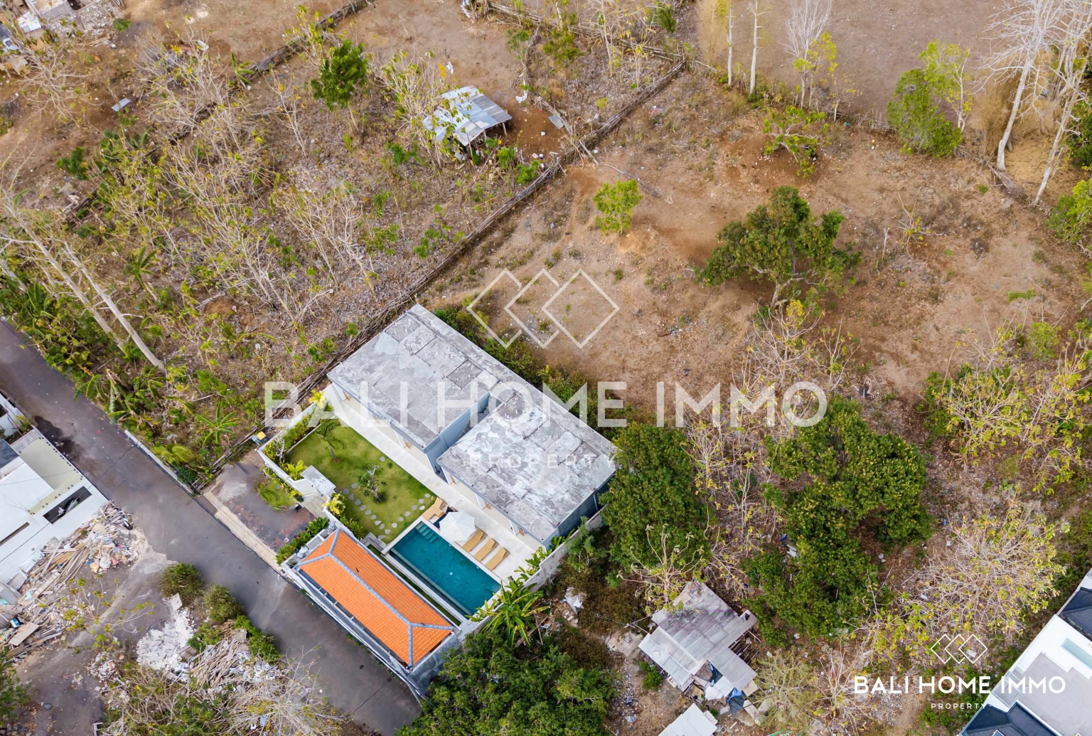 Residential Zoning Land for Sale Leasehold in Balangan view 3