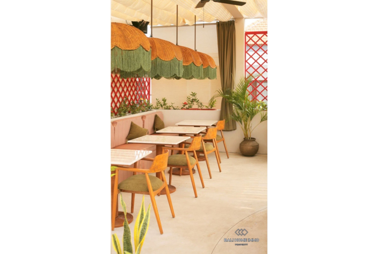 Restaurant for Yearly Rental in Bali Canggu Batu Bolong view 2