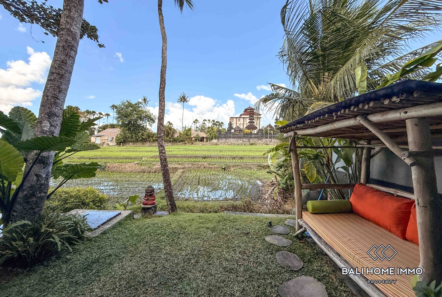 Ricefield view 2 Bedroom Villa For Rent in Cemagi Beachside view 17