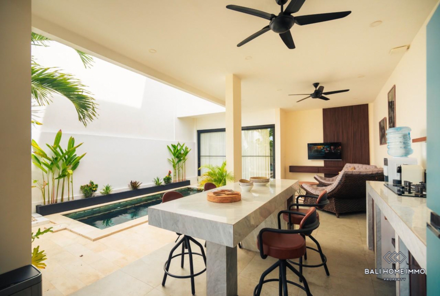 Ricefield View 2 Bedroom Villa for Yearly Rental in Bali Tumbak Bayuh view 3
