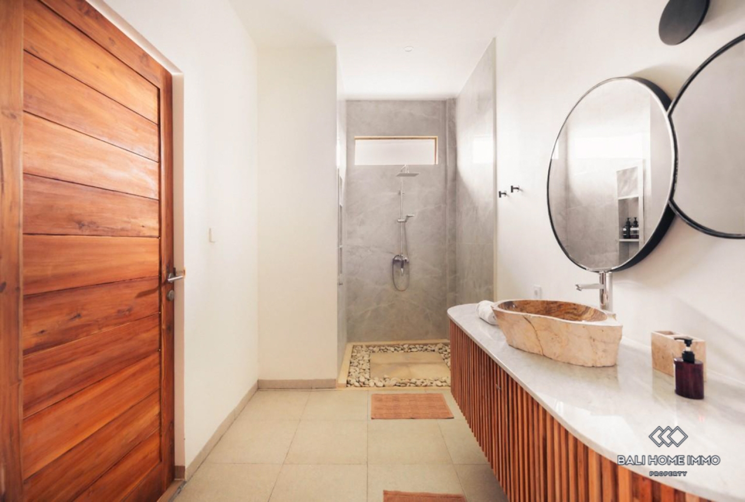 Ricefield View 2 Bedroom Villa for Yearly Rental in Bali Tumbak Bayuh view 17