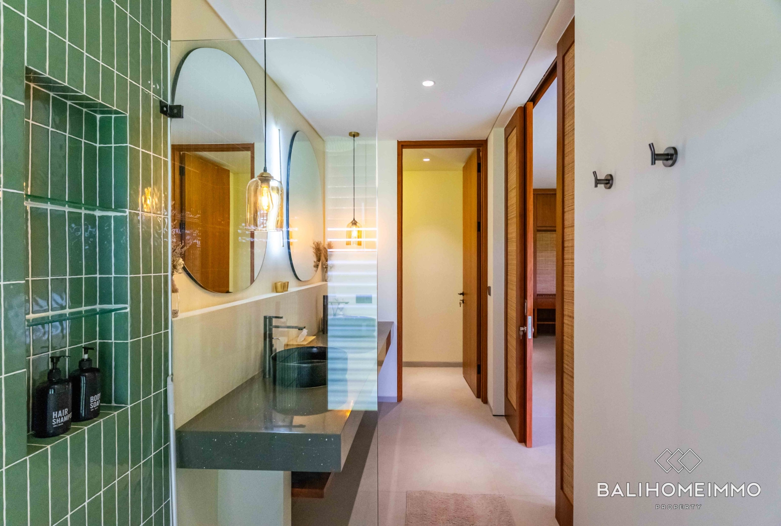 Villa moderne de 2 chambres avec vue sur Ricefield à vendre à Bali Kedungu view 20